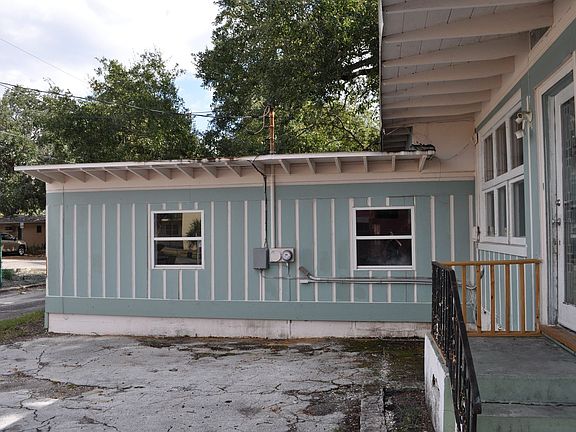 4th image of 649 23rd Ave S