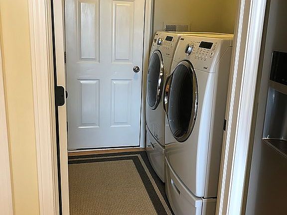 5th image of 184 Burwyck Park Dr
