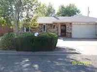 2004 Kent Pl, Clovis, NM 88101