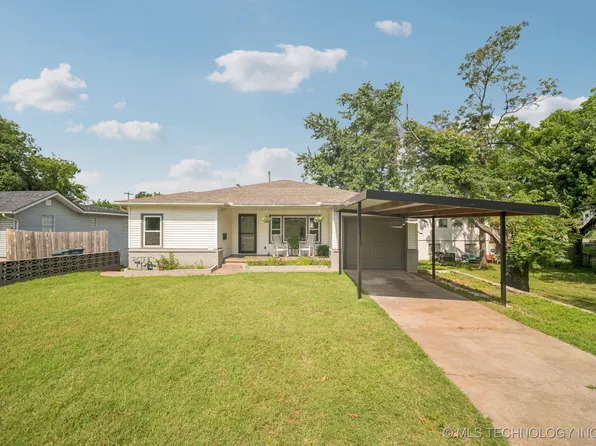 828 N Roosevelt Ave, Sand Springs, OK 74063
