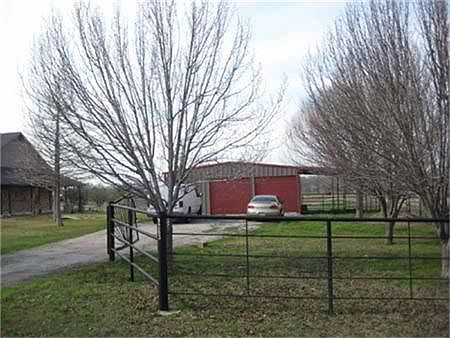 5th image of 9263 Bluebonnet Dr