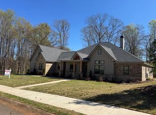 1652 Red Cedar Rd, Commerce, GA 30530