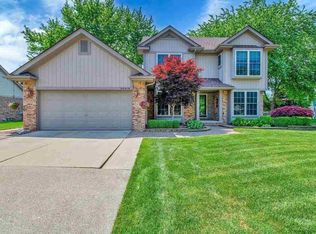 34519 Clearview Cir, Sterling Heights, MI