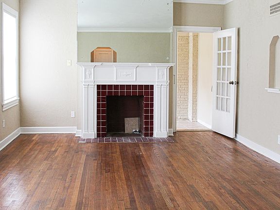 3rd image of 1058 Terry Cir
