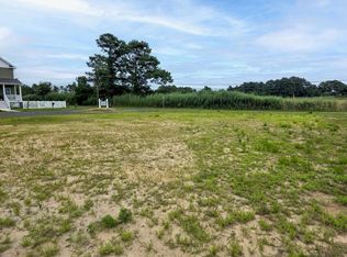 1 Clarkson Ln, Chincoteague Island, VA