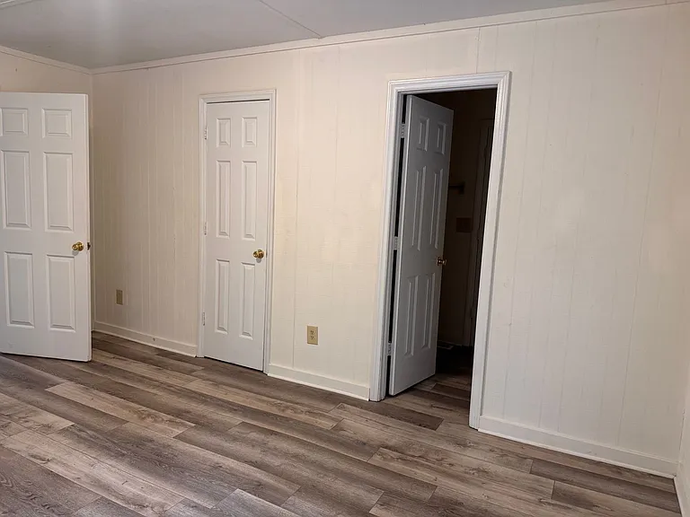 2218 Dixon St — Photo 12