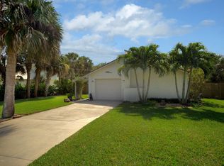 101 Carmen St, Melbourne Beach, FL 32951