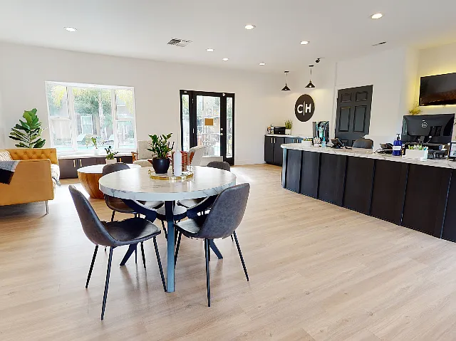 Leasing Office