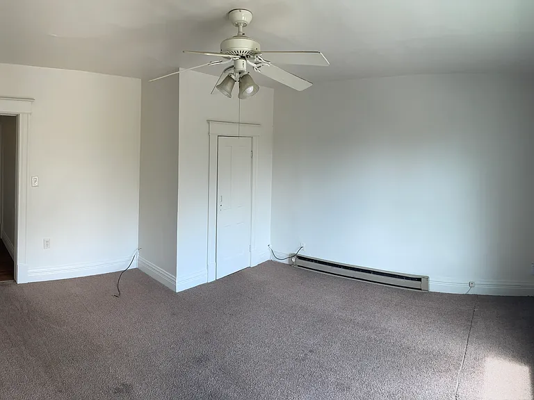 1608 Grove St #B — Photo 13