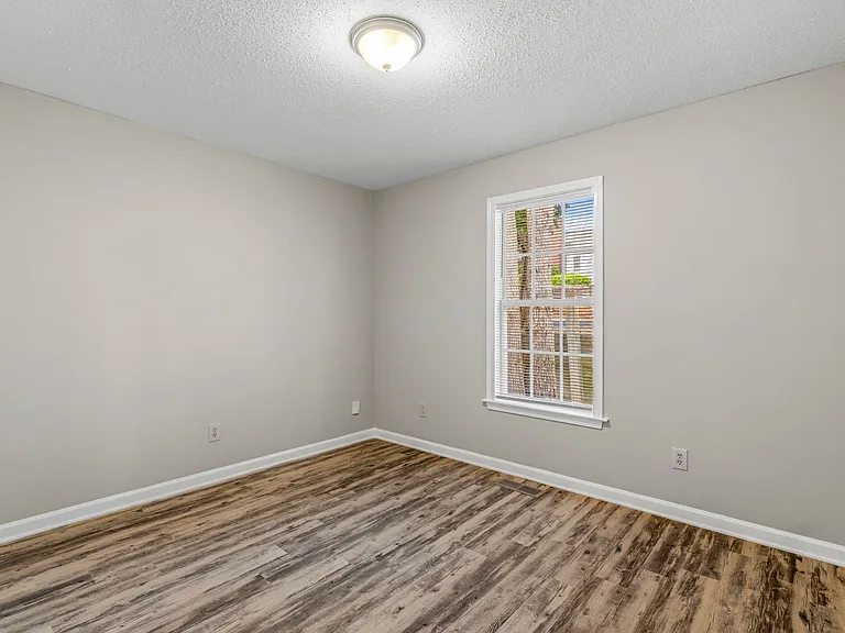 2019 Rath St — Photo 16