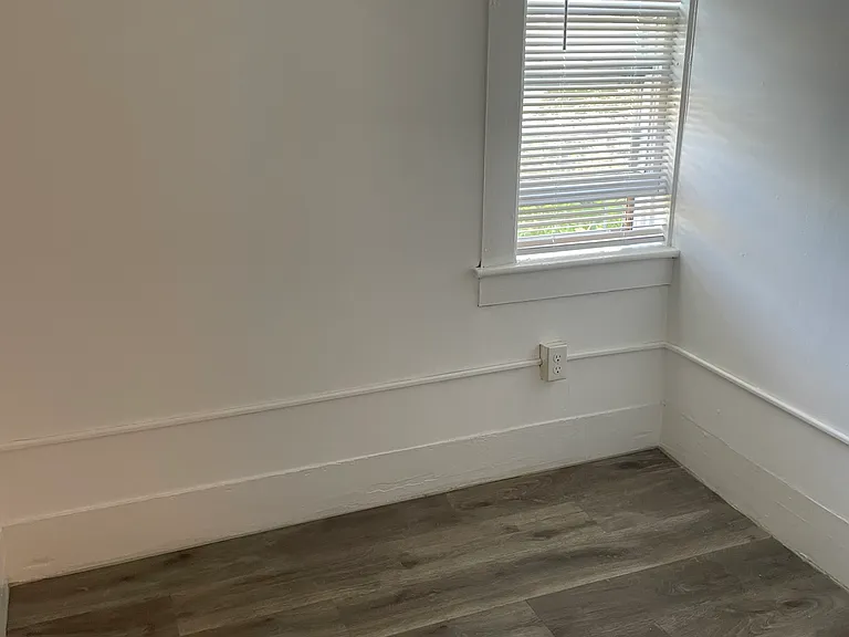 114 N Whitney St #2 — Photo 11