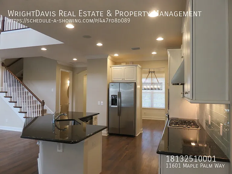 11601 Maple Palm Way — Photo 3
