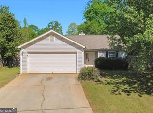 276 Village Dr, McDonough, GA