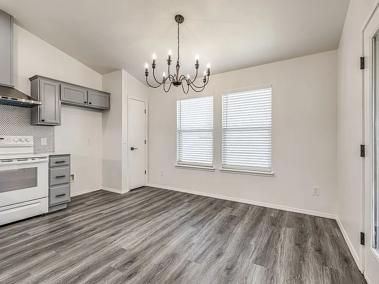 18304 Tambor Dr — Photo 8