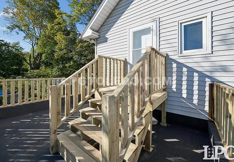 4013 Caroline Ave — Photo 19