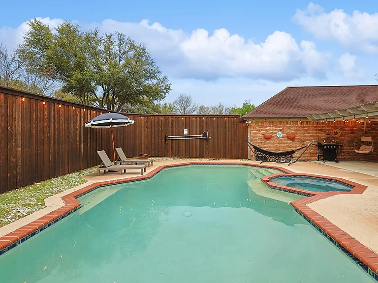 609 Arbor Creek Dr — Photo 74