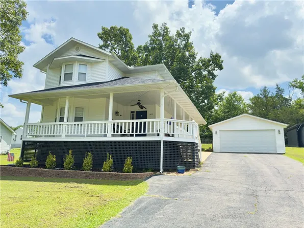 1217 N Estes Ave, Yellville, AR 72687