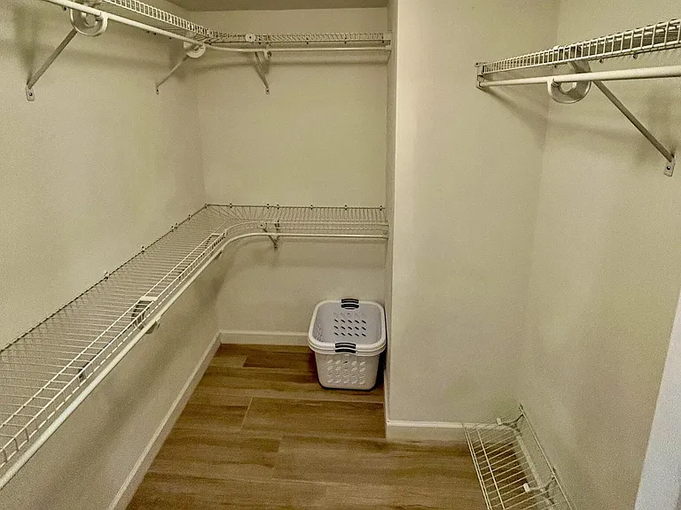 2640 Lake Shore Dr #711 — Photo 26