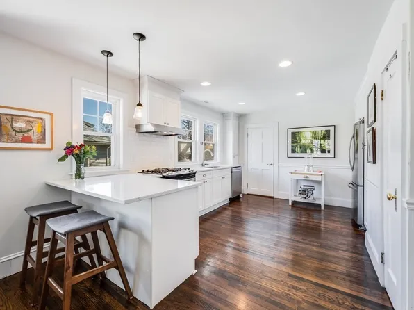 36 Churchill Ave #2, Arlington, MA 02476