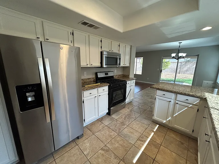 4132 E Anderson Dr — Photo 11