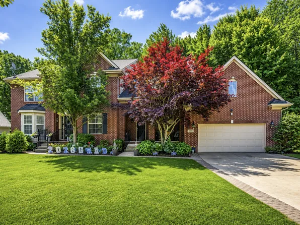 3481 Castlewood Ct, Wixom, MI 48393