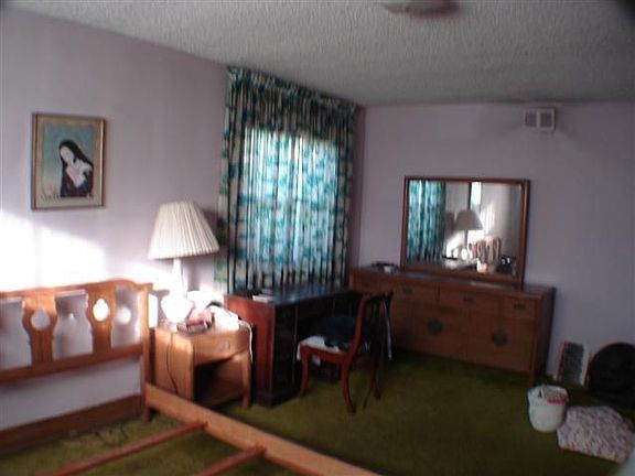 4th image of 7193 Van Buren Way