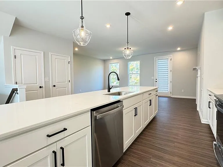 1475 Creekside Cir NW — Photo 7
