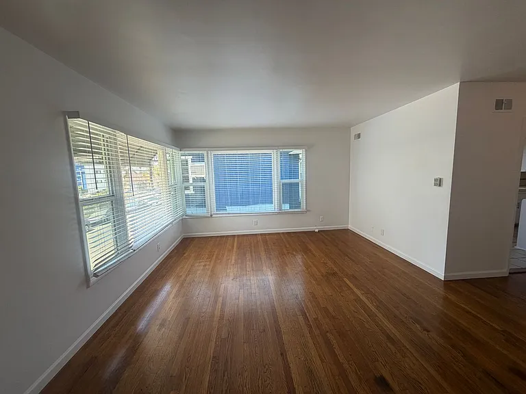 30 N Alboni Place 25 Bonito Ave — Photo 4
