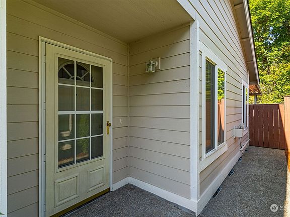 4th image of 3547 B Simmons Mill Court SW