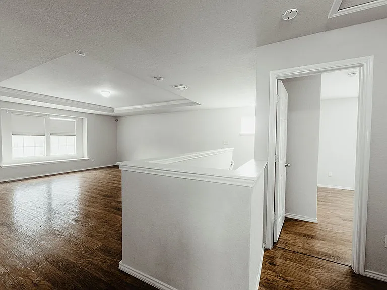 24370 Invitation Oak — Photo 37