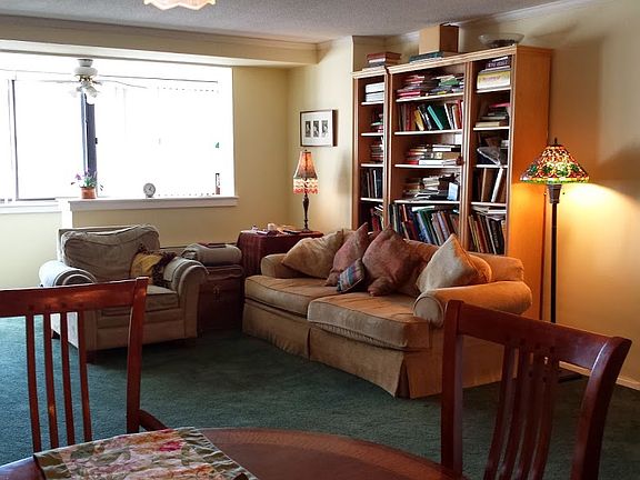 Large Living Rm & Dining 