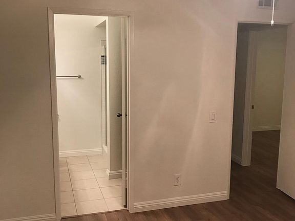 Second bedroom with entrance to bathroom