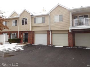 24007 Fairlane Blvd, Woodhaven, MI