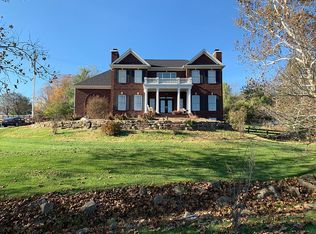 3324 Nevel Meade Dr, Prospect, KY 40059