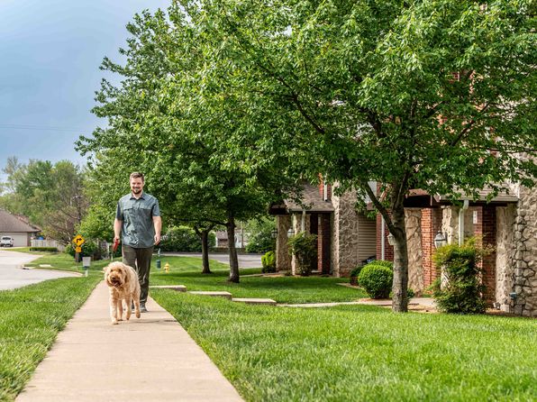 3025 S Sagamont Ave #D-11