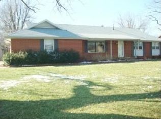 5355 S Maryland Ave, Springfield, MO 65810