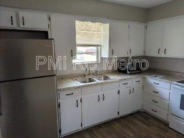 1608 W 24th Ter S