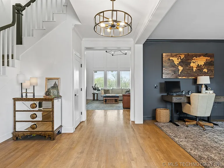 501 E 127th Pl S — Photo 3