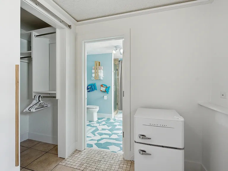 580 Baywood Dr W — Photo 22