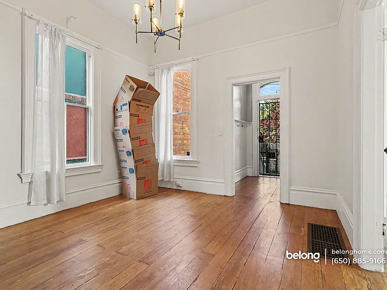 663 24th St — Photo 2