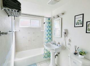 915 N Holly St, Anaheim, CA 92801