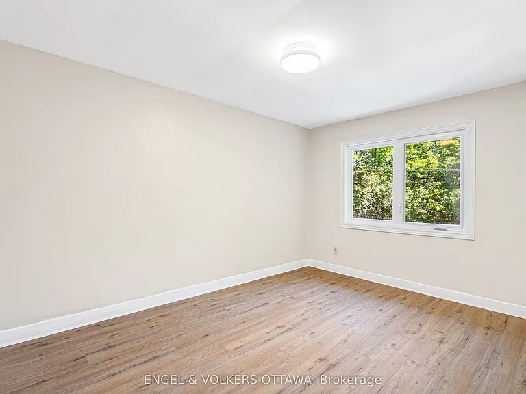 1402 Kilborn Ave — Photo 20