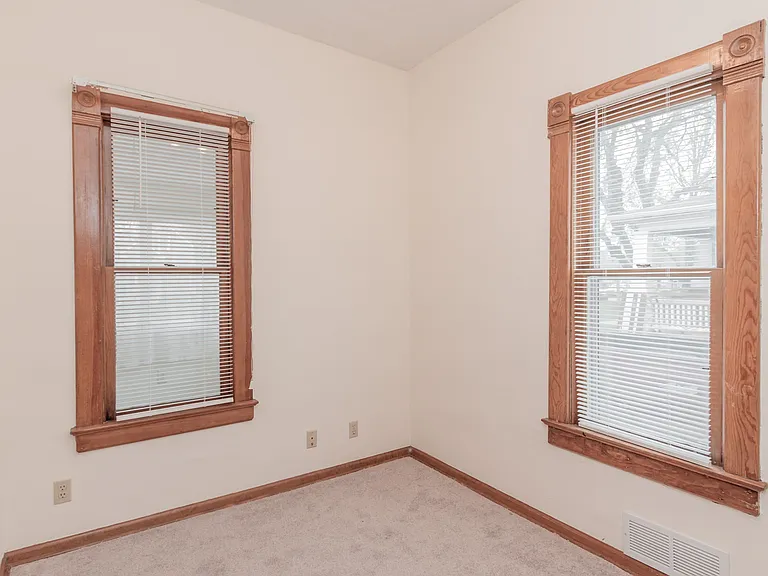 446 E St — Photo 20