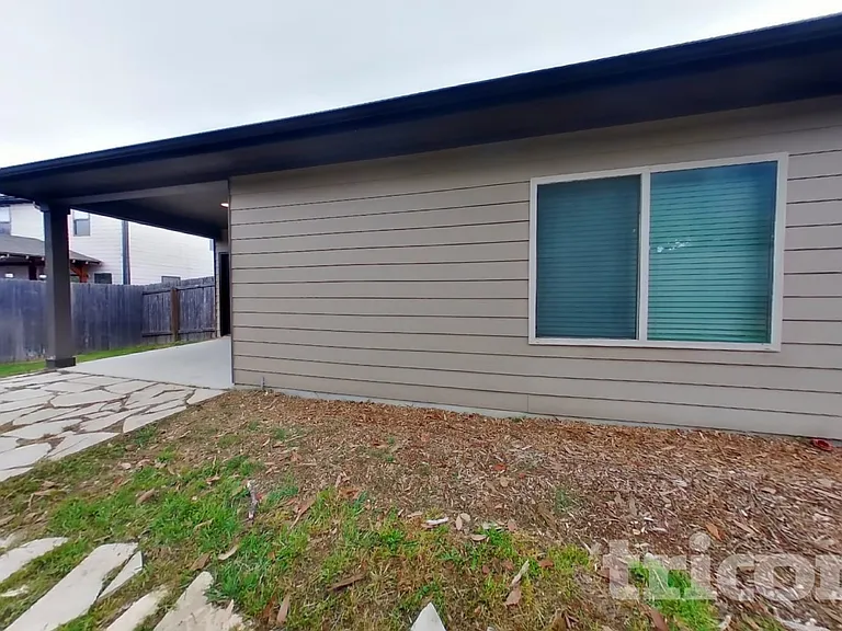 2832 Mistywood Ln — Photo 16