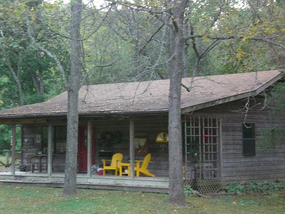 2nd image of 897 Rainbow Valley Dr
