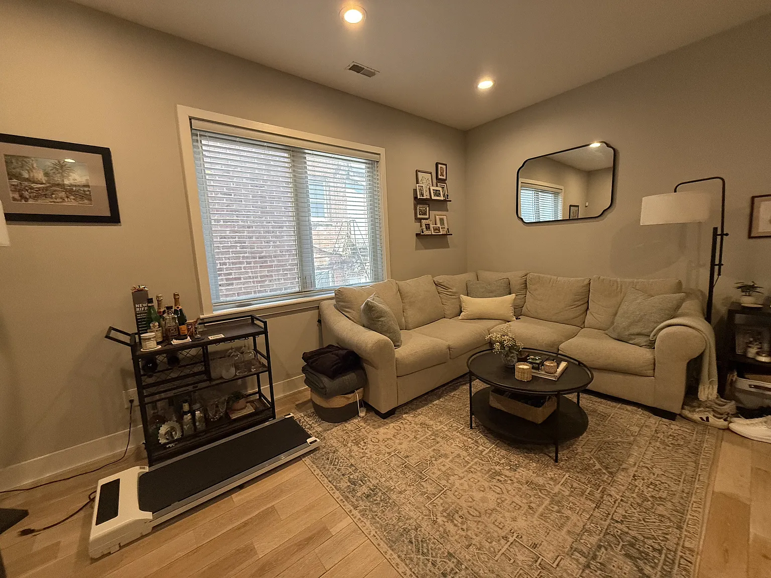 2 bed, 1.5 bath, 850 sqft, $2,395 — Photo 3