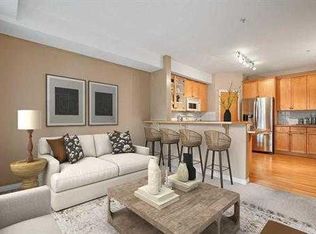 15 N Everstone Dr SW #108, Calgary, AB T2Y5B5