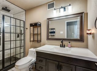 3108 Spring Valley Dr, Bedford, TX 76021