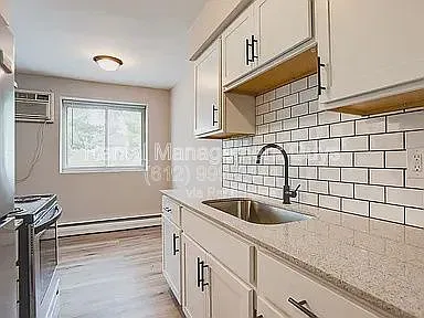 3001 N 3rd St #1 Photo 1