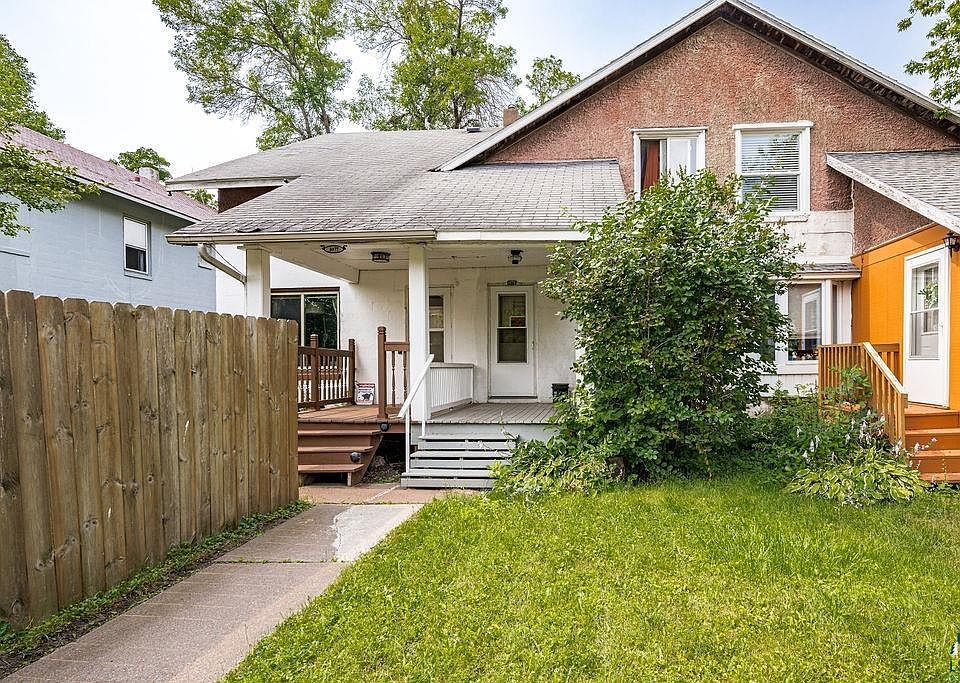 1st image of 1075 86th Ave W